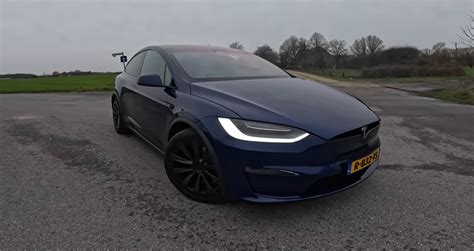 Tesla Model X Plaid Flies In High Speed Autobahn Test Reaches 168 MPH