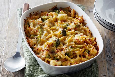 Cheesy Broccoli And Cauliflower Bake