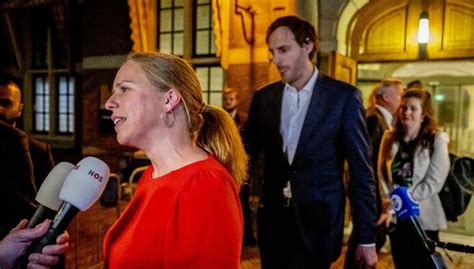 Rutte Praatte Koning Uur Lang Bij Over Val Kabinet Rtl Nieuws