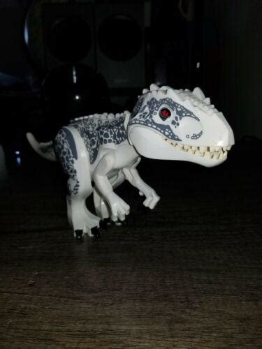 Indominus Rex Knock Off Jurassic World White T Rex Lego® Minifigure Dinosaur 4550501077