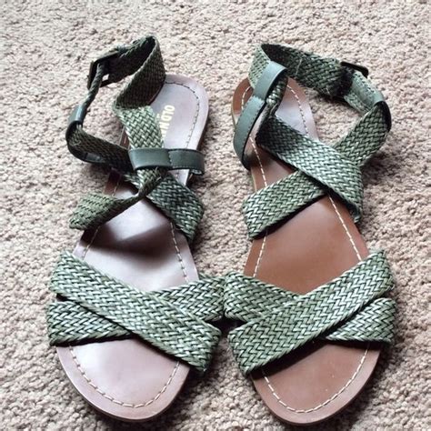 Old Navy Sandals | Navy sandals, Navy shoes, Old navy