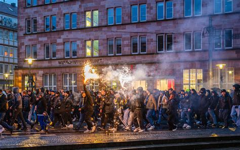 Fc Saarbr Cken Bei Sieg Gegen Gladbach Geht Es Gegen Fck