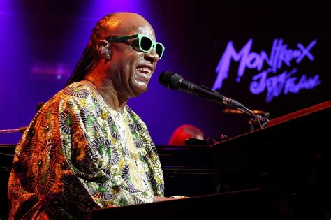 Stevie Wonder Net Worth: Music Career & Lifestyle [2025 Update]