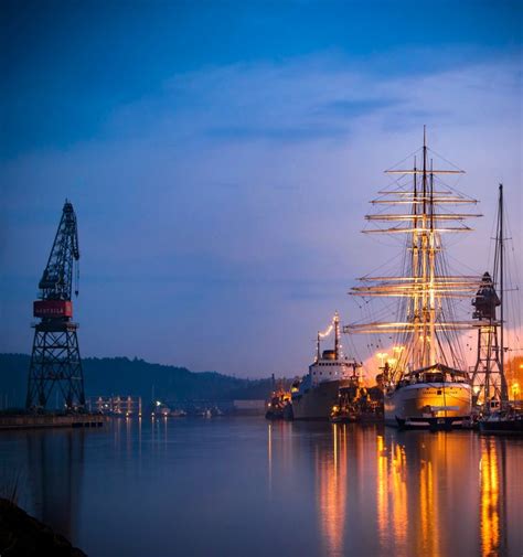 unique.finland (@unique_finland) | The dark and bright sides of #Turku ...