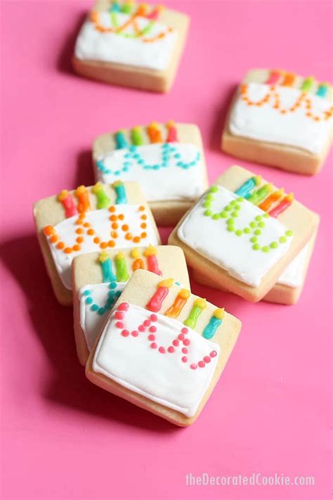 MINI BIRTHDAY CAKE COOKIES -- cute decorated cookie idea