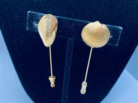 Vtg Lot Of 2 Crown Trifari Gold Tone Seashellmussel And Clamshell