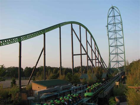 Kingda Ka Coaster Destroyed with Explosion at Six Flags: Watch the ...
