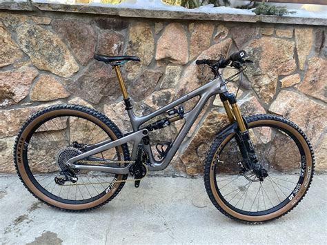 Yeti Sb Turq Carbon T Medium For Sale