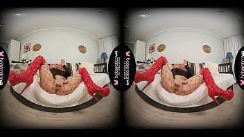 Solo rubia Cherry Aleksa se está masturbando de nuevo en realidad virtual XVIDEOS