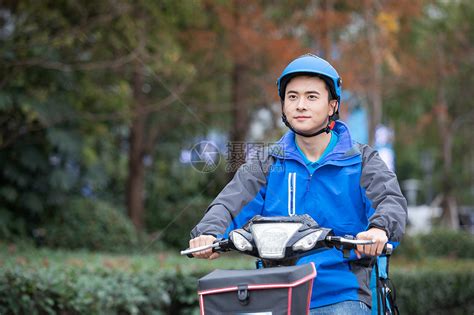 骑手外卖小哥骑车送餐高清图片下载 正版图片501568472 摄图网