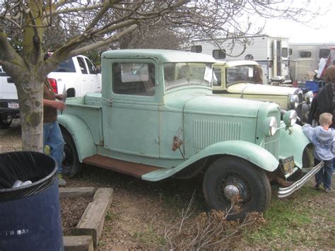 Turlock Swap Meet - the BIG ONE - January Turdlock Schwapp Meat - shitty old cars ...