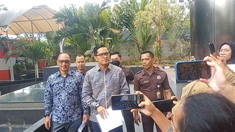 Febri Diansyah Pertanyakan Kpk Karena Belum Terima Surat Panggilan