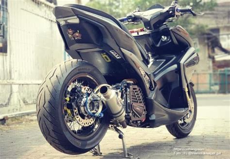 Modifikasi Yamaha Aerox Monoshock