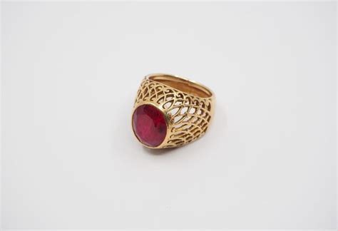 Vente Aux Ench Res Bague En Or Jaune Sertie Pierre Rouge Pds Brut