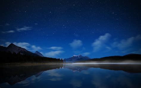 Papéis de Parede Lago Noite Montanhas Estrelas Céu Paisagem