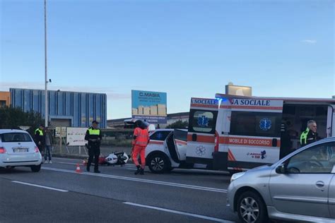 In Moto Contro Un Furgone A Cagliari Morto Un Carabiniere Notizie