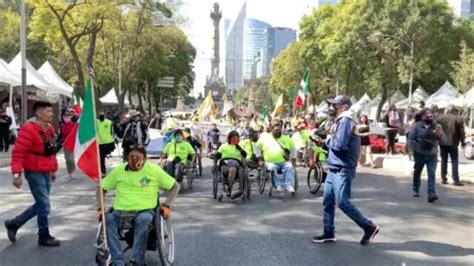 Marchan en CDMX por el Día Internacional de Personas con Discapacidad