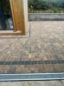 Patio With Slane Rustic Brick And Charcoal Border In Dripsey Co Cork