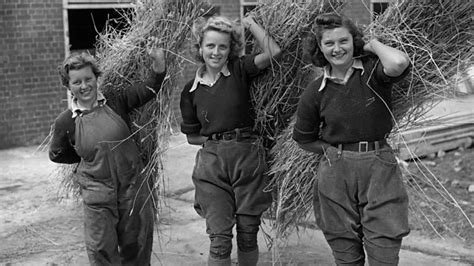 The Womens Land Army And The Womens Timber Corps In Devon Dartmoor