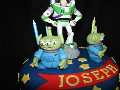 Buzz Lightyear And Alien Fondant Cake