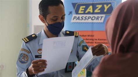 Mudahkan Pelayanan Imigrasi Semarang Gelar Eazy Passport Di Unimus