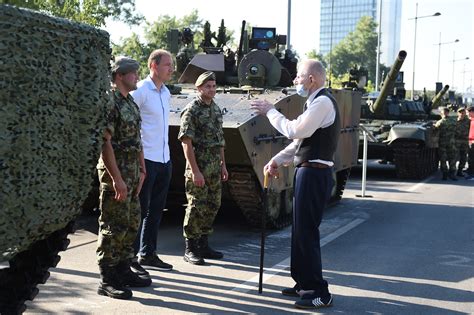 Pogledajte Naoru Anje I Opremu Srpske Vojske Foto