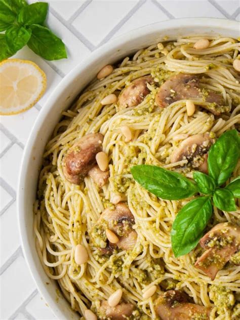 Simple One Pot Mushroom Pesto Pasta — Marleys Menu