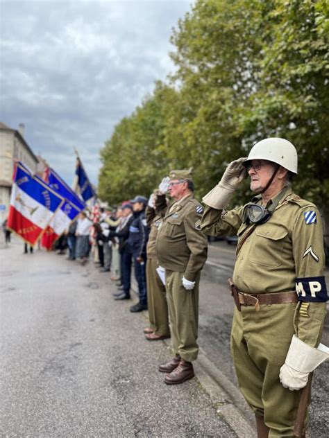 Belle Cérémonie Anniversaire De La Libération De La Ville