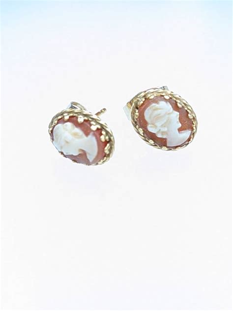 Lot 8 14k Gold Chalcedony Carnelian Cameo Earrings Plus Two 14k Gold