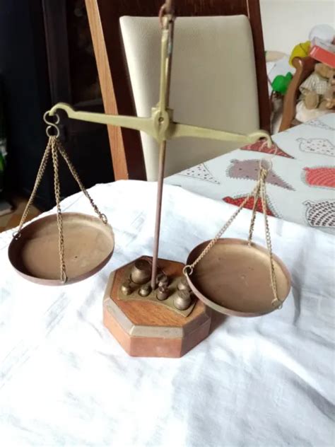 Ancienne Petite Balance De Precision Trebuchet Avec Ses Poids Bijoutier