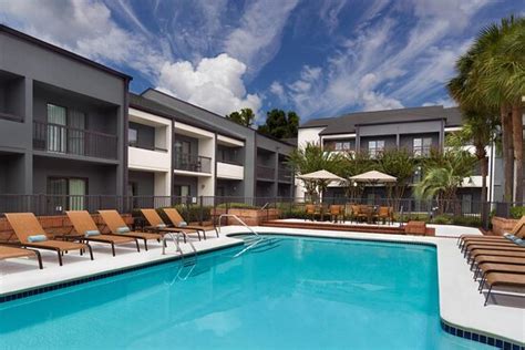 Courtyard By Marriott Tallahassee Downtown Capital Pool Fotos Und Bewertungen Tripadvisor