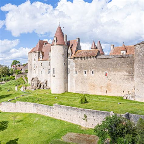 Château de Châteauneuf Pouilly Bligny Tourisme