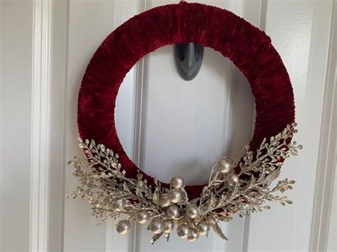 Red Velvet Yarn Golden Wreath Felt Flower Wreaths Burlap Ribbon