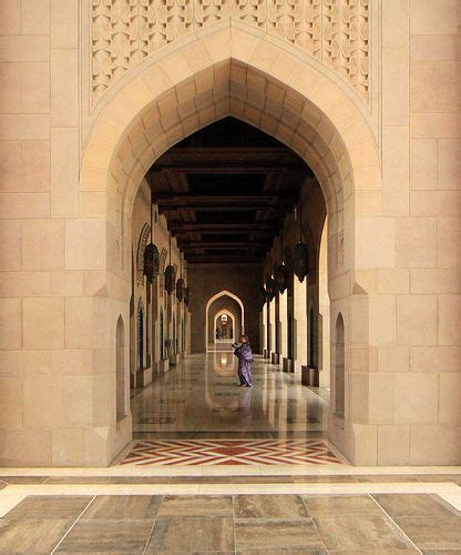 Sultan Qaboos Grand Mosque, Muscat | Sultan qaboos grand mosque, Grand ...