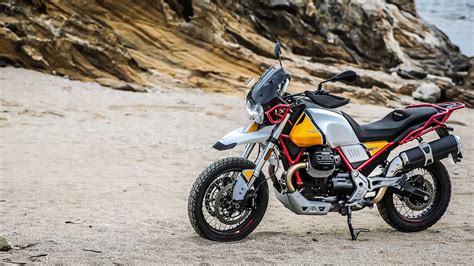 Moto Guzzi V Tt Trail De Voyage Moderne Et Classique Cc