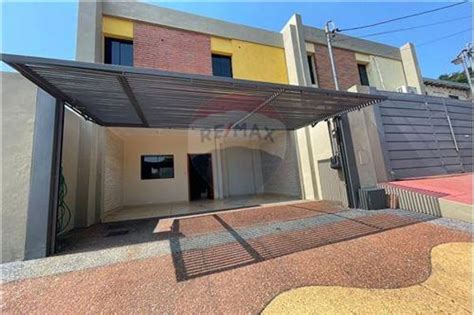 ALQUILO DUPLEX EN LAMBARE Ref TC160C Infocasas Py