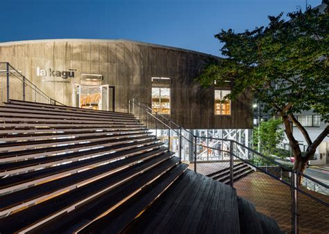 Kengo Kuma Uses A Grand Staircase To Create A Shop