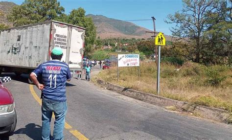 Con Bloqueo Impiden Paso A La Regi N De La Costa