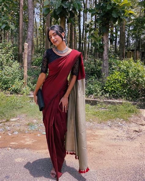 Pin By Rida Tharana On My Aesthetics Desi Fashion Casual Saree Look