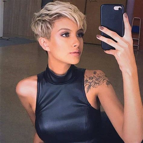 Cool Short Hairstyles For Women To Try This Summer En