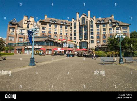 A Beautiful Hotel in Esquimalt, BC, Canada Stock Photo - Alamy