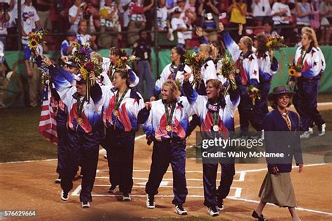 Usa Olympic Softball Team Photos and Premium High Res Pictures - Getty ...