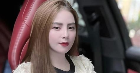 Hot girl online Nguyễn Hoàng Mai Ly giàu cỡ nào