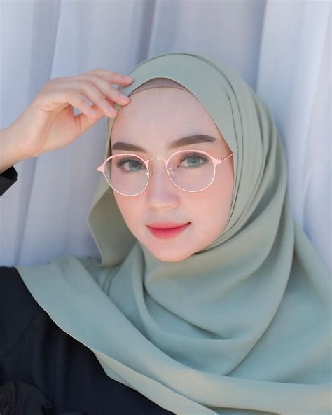 Hijab Kacamata Homecare24