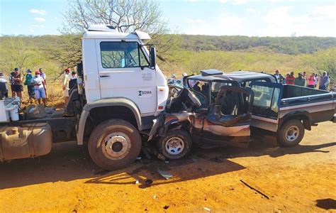 Quatro Pessoas Morrem Em Acidente Em Jacobina Do Piauí Três Das