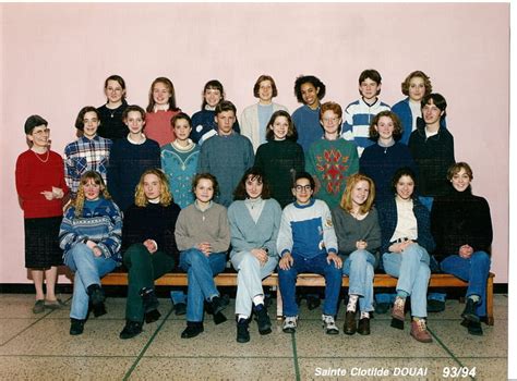 Photo de classe 3éme B 93 94 de 1994 Collège Sainte clotilde Copains