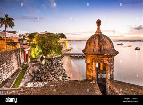 San Juan Puerto Rico Coast At Paseo De La Princesa Stock Photo Alamy