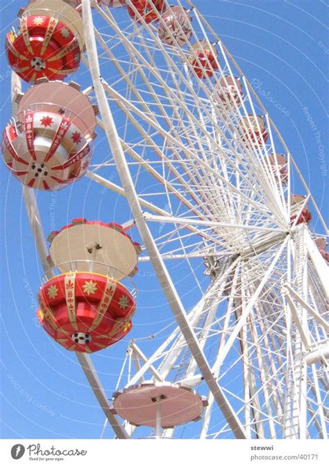 Unterm Rad Riesenrad Ein Lizenzfreies Stock Foto Von Photocase