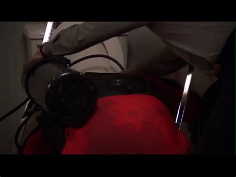 Freddy consiguió el toque de los dedos ducha de buceo XVIDEOS