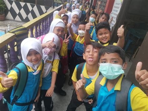 bergaduh pasal beratur cikgu fadli